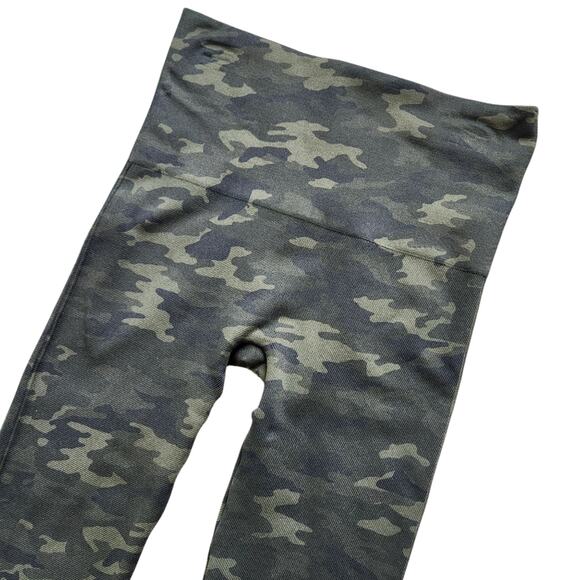 Spanx leggings green camo size S - Picture 2 of 6
